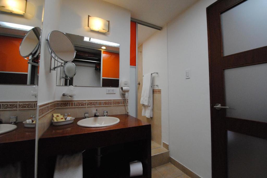 Hotel La Mansion Bogota Bagian luar foto